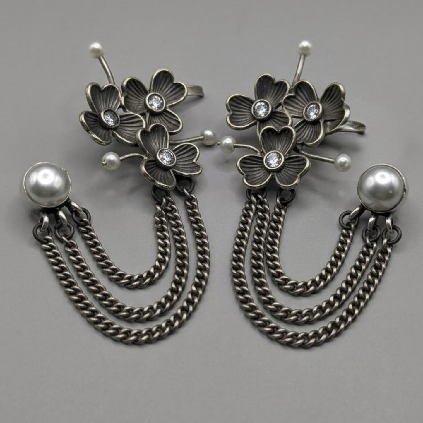 Floral Vine Ear Cuff with Pearl Drop & Chain Detail – Oxidized Silver-Plated Statement Jewelry