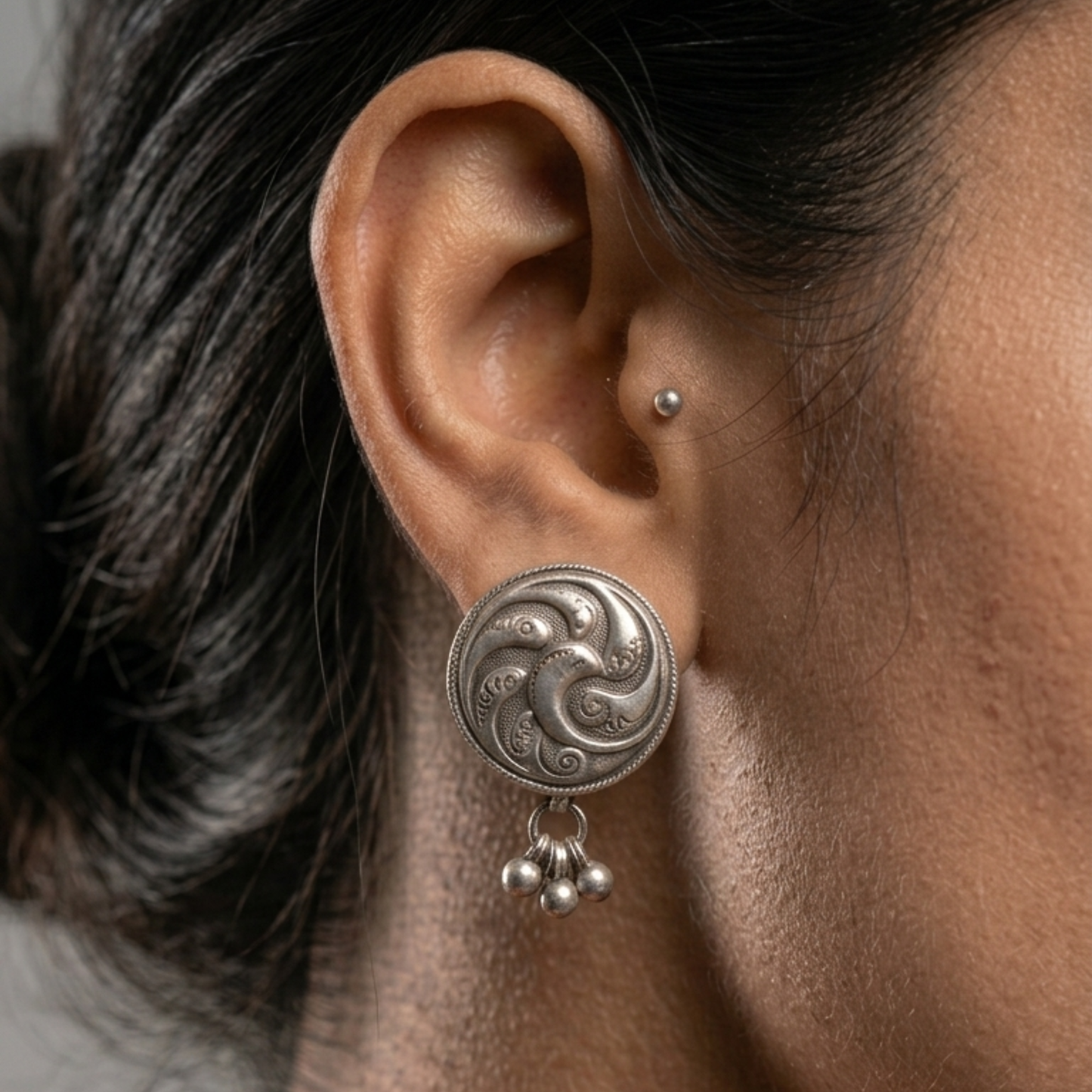 Oxidized Silver-Replica Vintage Taaviz Pendant Choker Set with Stud Earrings