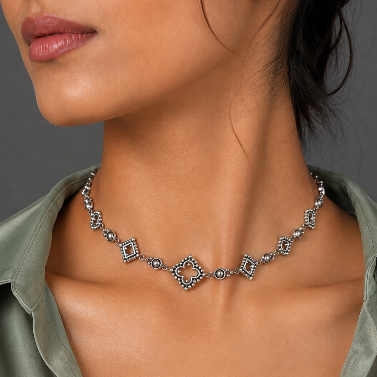 Ornate Silver Clover & Geometric Motif Choker Necklace
