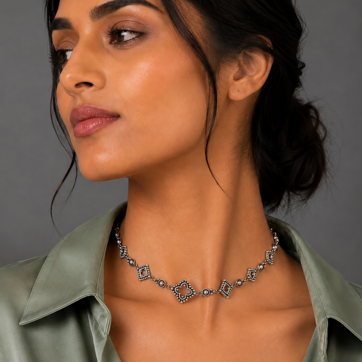 Ornate Silver Clover & Geometric Motif Choker Necklace