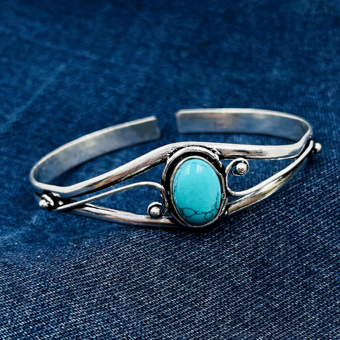 Dulcett India Turquoise Stone Adjustable Bracelet | Stylish & Unique Design
