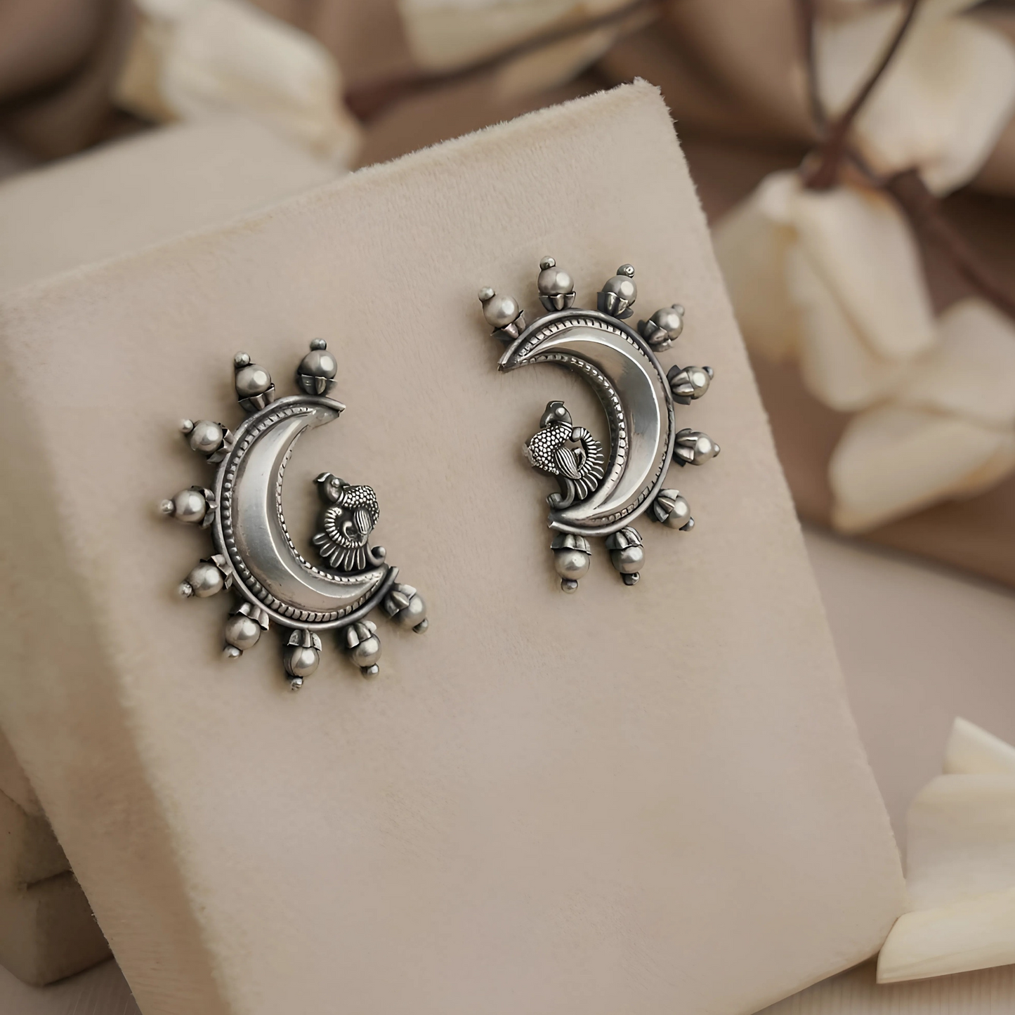 Small Oxidized Stud Earrings - Vintage & Elegant Jewelry for Women