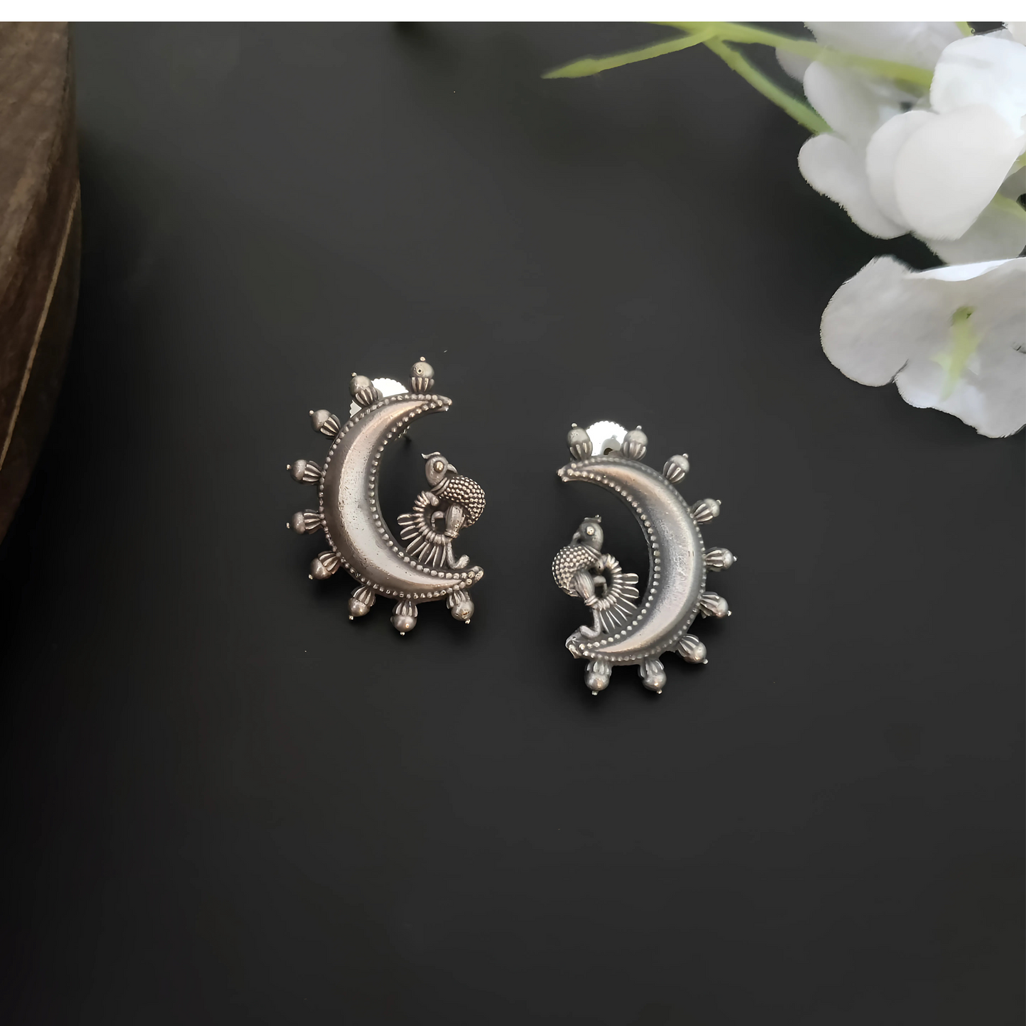 Small Oxidized Stud Earrings - Vintage & Elegant Jewelry for Women