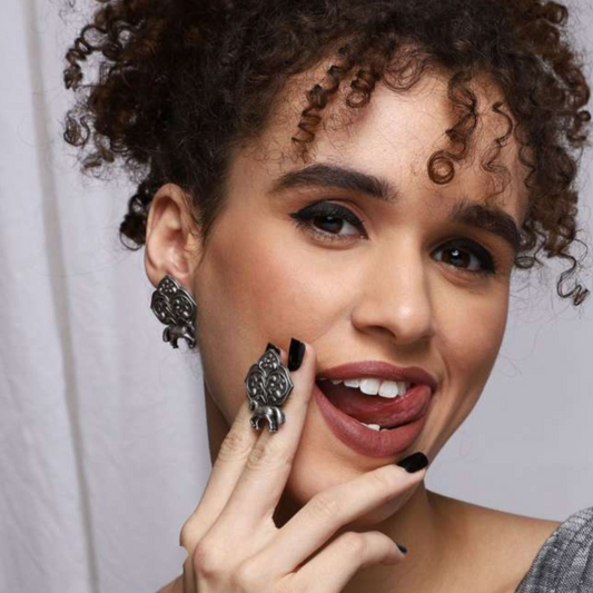 Oxidized Silver Plated Horse Stud Earrings - Equestrian-Inspired Jewelry