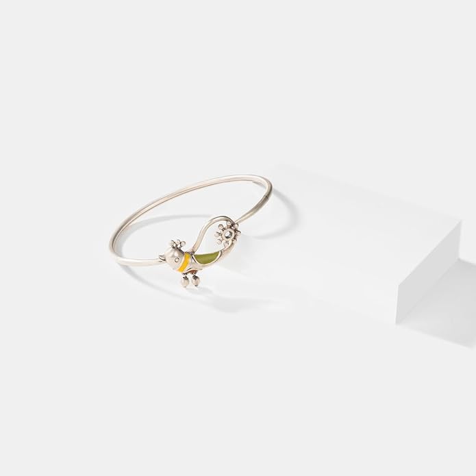 Pakhi bracelet with hand painting